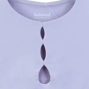 Women’s hollow-out sleeveless crop tank top